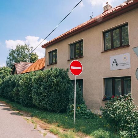 Alisa Apartments Kostomlaty nad Labem ภายนอก รูปภาพ